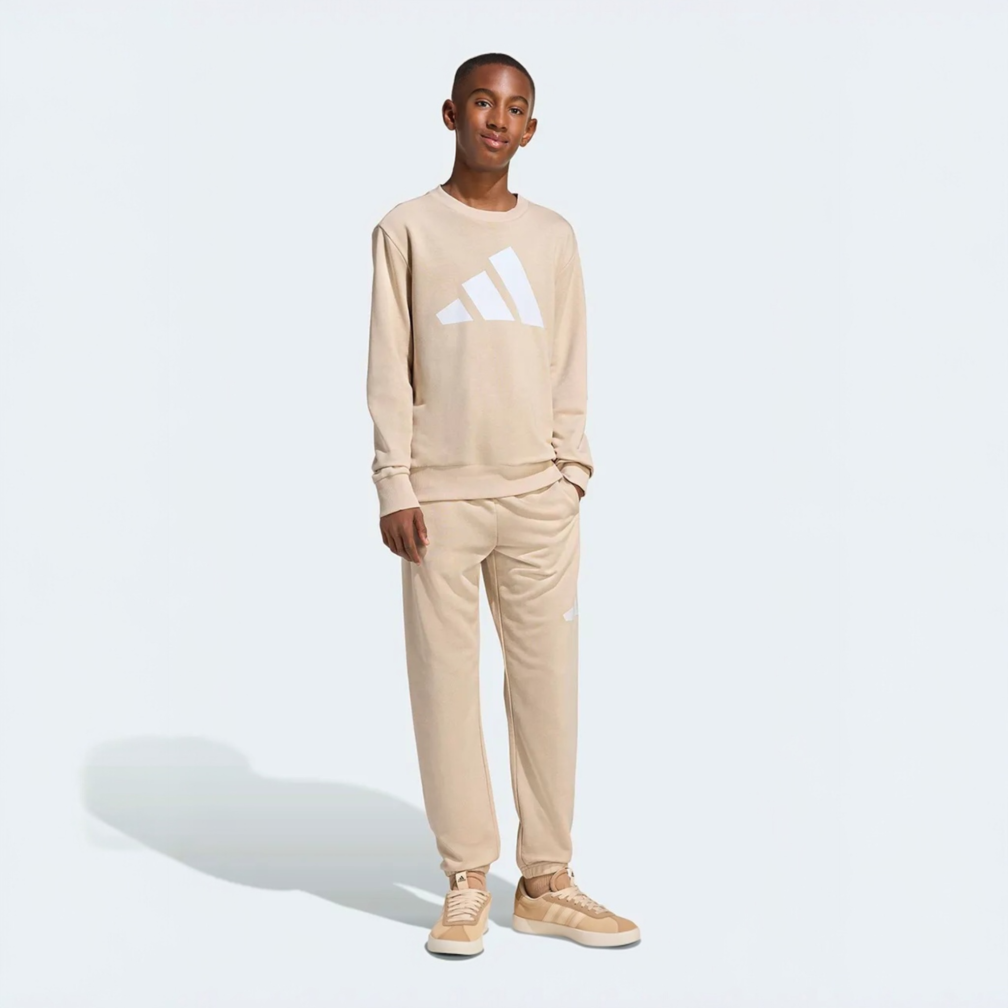 TUTA ADIDAS BIG LOGO