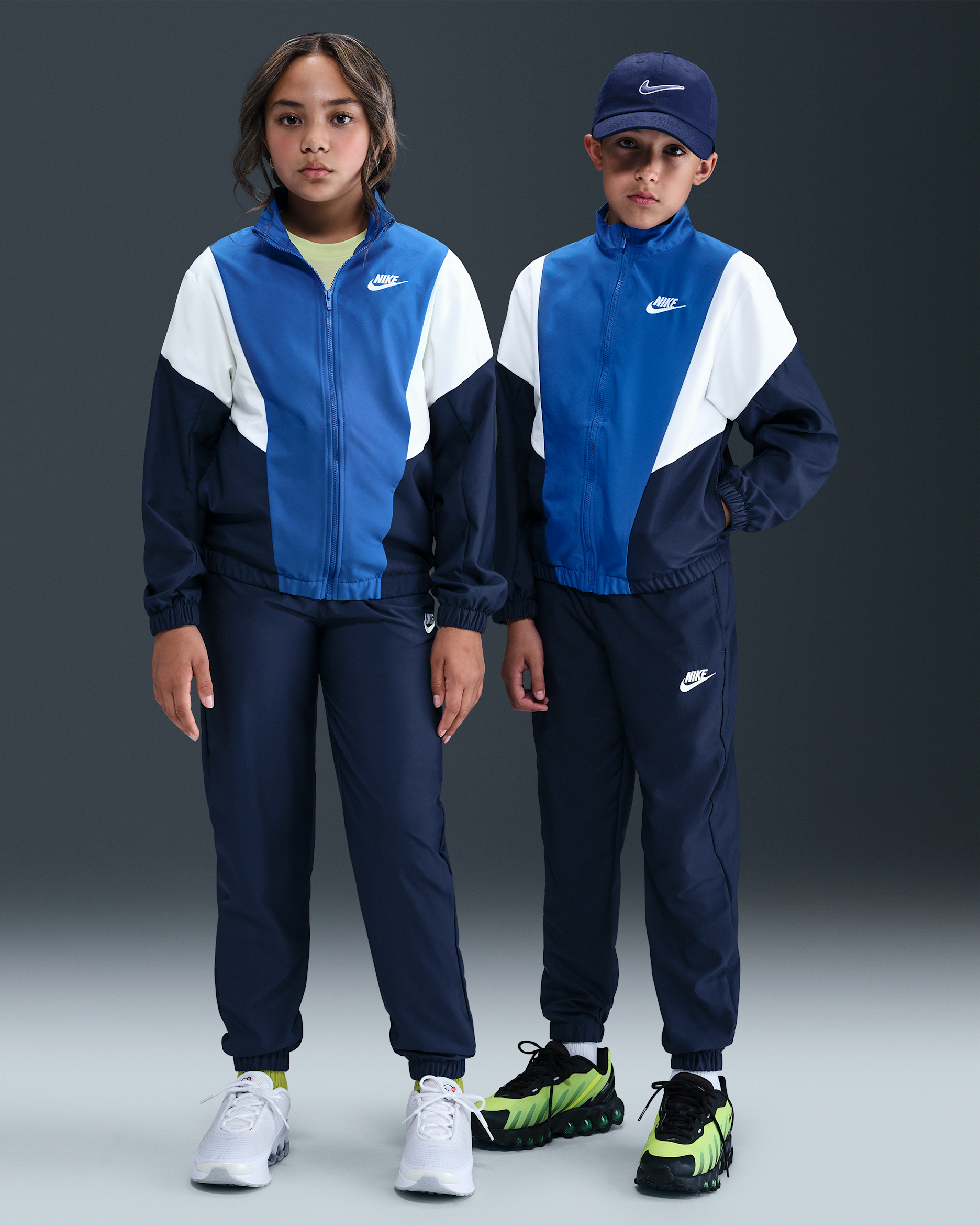 TUTA NIKE MICROFIBRA SPORTSWEAR