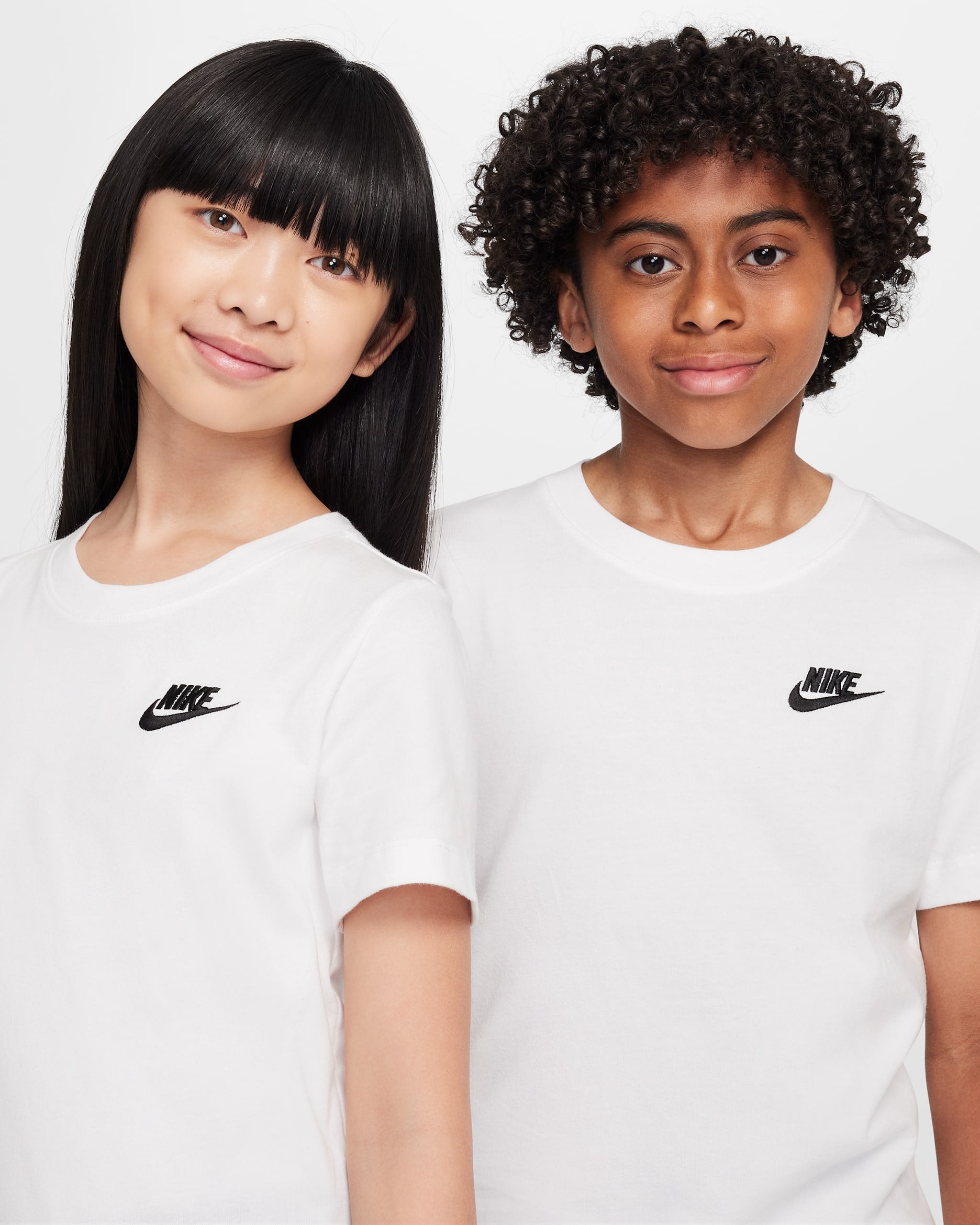 T-SHIRT NIKE SPORTSWEAR